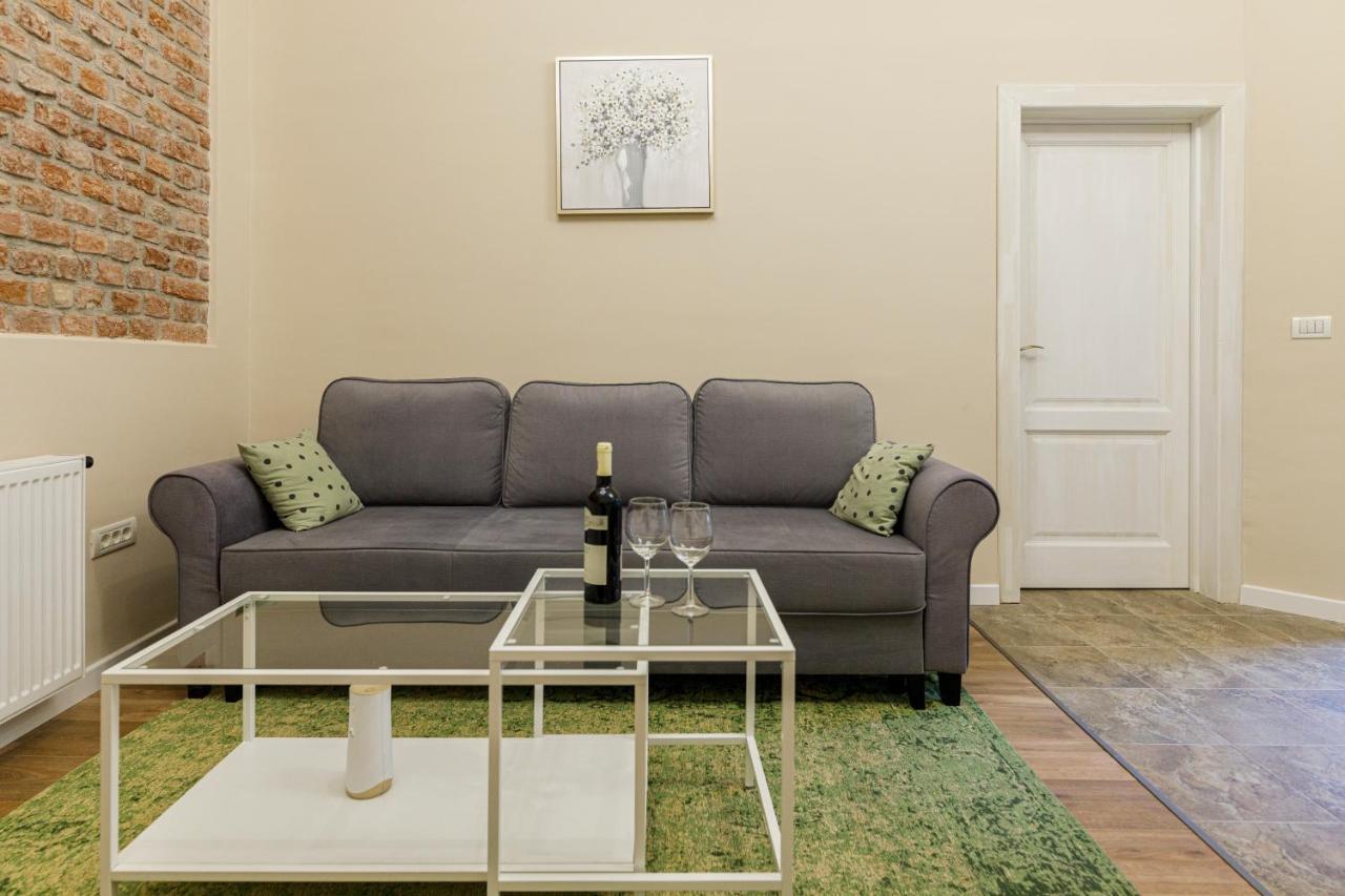 Beautiful Apartment In Heart Of Historical Center Timişoara Exterior foto